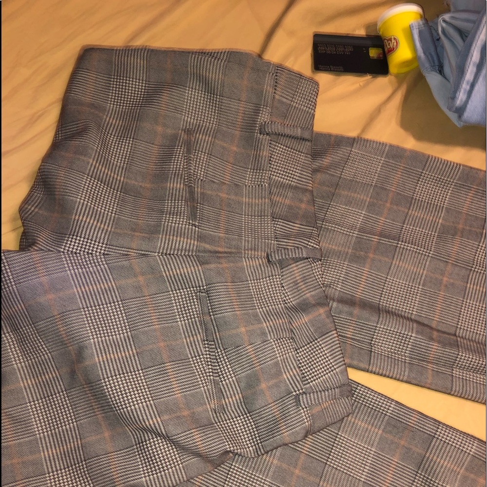 2 PAIRS OF DRESS PANTS (30$ each or 55$ for both)